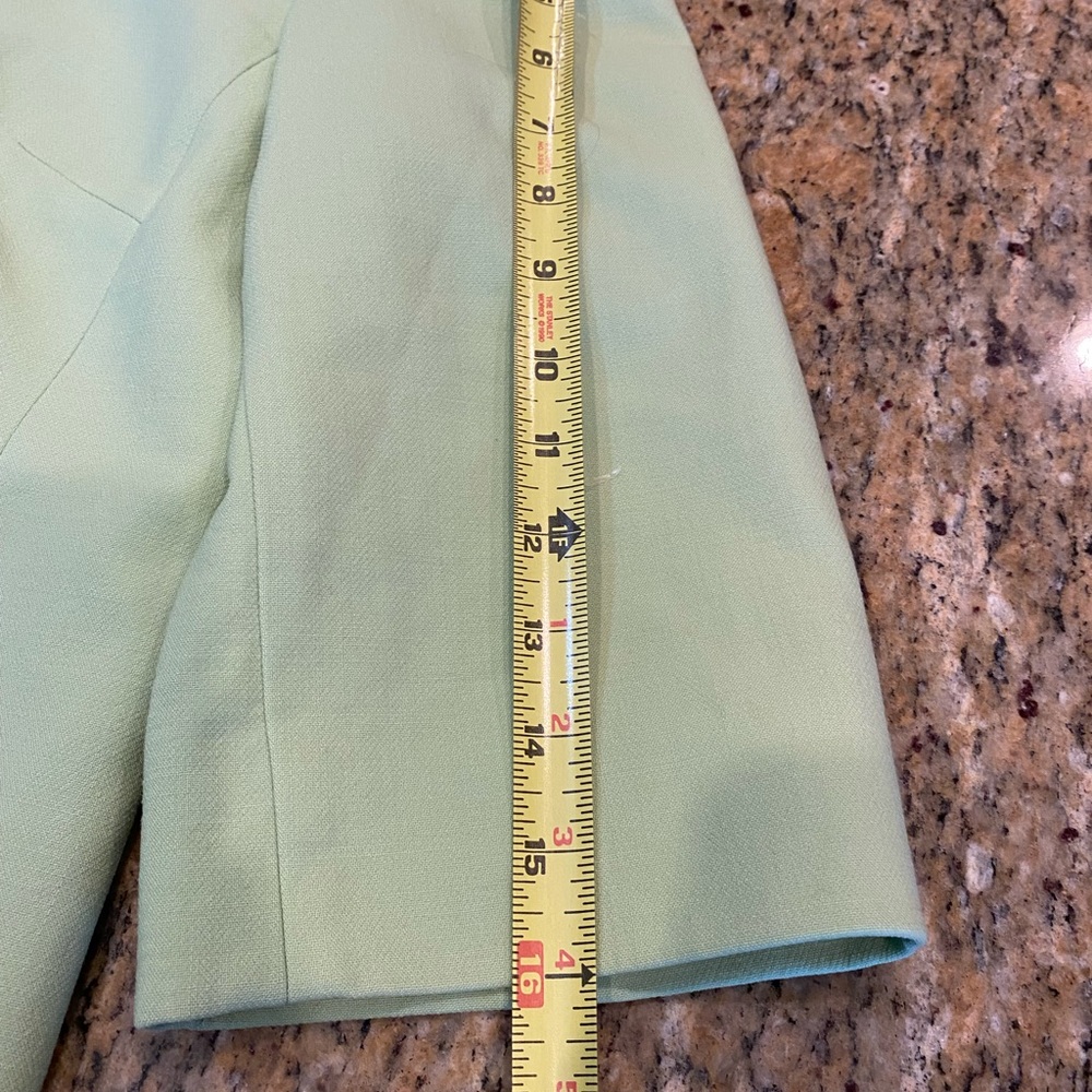 W Worth Suit - Picture 8 of 14